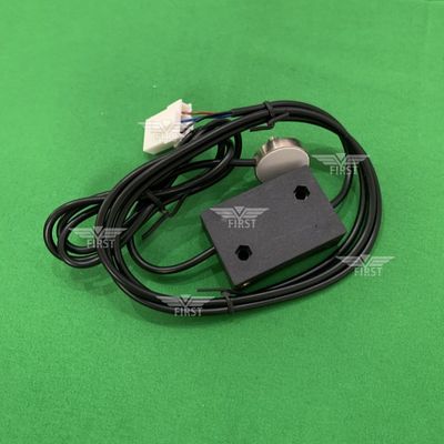 PM52 SM52 ডেলিভারি সেন্সর প্রতিস্থাপন ইস্পাত/প্লাস্টিক উপাদান OMRON-E2Ex5ME1 এর জন্য G2.122.1311 প্রক্সিমিটি সেন্সর