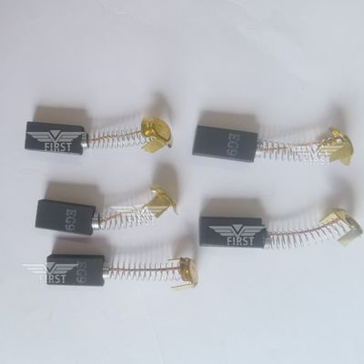 কার্বন ব্রাশ 10*6*20 মিমি প্রিন্টিং মেশিনের জন্য কমোরি রোল্যান্ড কার্বন ব্রাশ