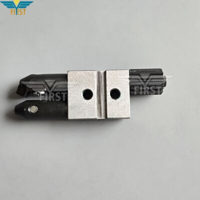 মার্টিনি ৩২১০/৩২১२/৩২১४ সেলাই মেশিনের জন্য পলিইউরেথেন নিডেল হোল্ডার, সুরক্ষিত নিডেল হোল্ডার পজিশনিং সহ